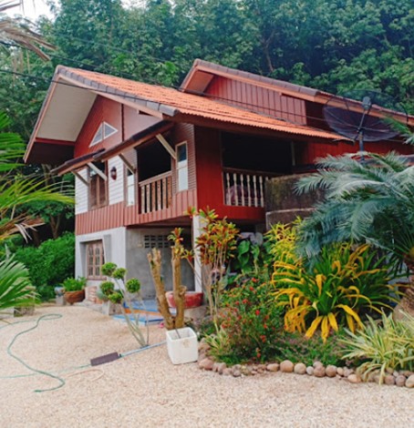บ้านริมเขา โฮมสเตย์